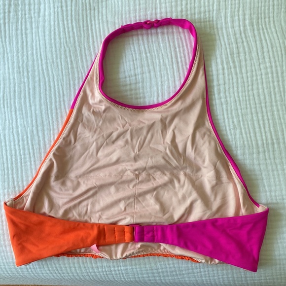 Victoria’s Secret Bikini Top - Picture 2 of 3